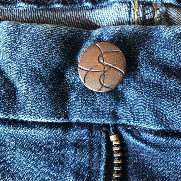 Jessica Simpson High Rise Skinny Jean / size 6/28 / - Picture 6 of 15